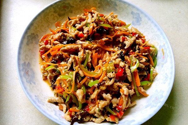 秘制鱼香肉丝