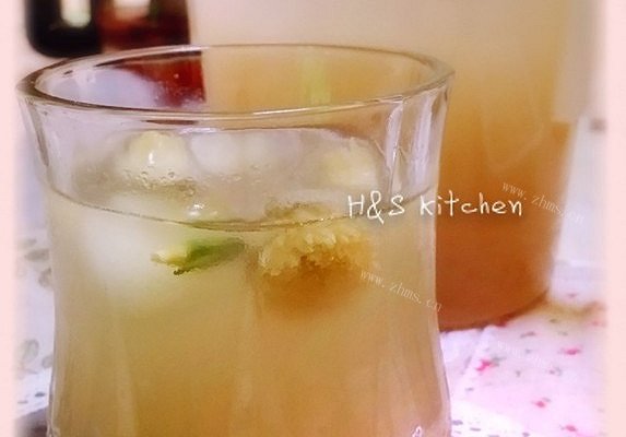 薄荷雪梨冰花茶