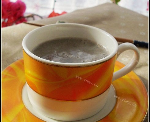 小米百合葡萄干豆浆