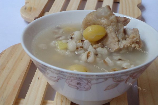 白果薏米骨头汤