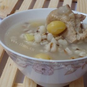 白果薏米骨头汤