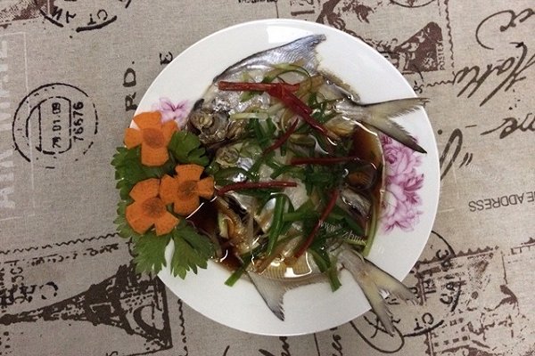 清蒸鲳鱼