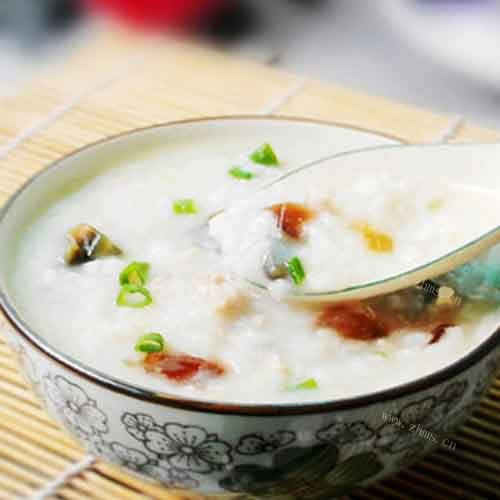 易做的皮蛋瘦肉粥