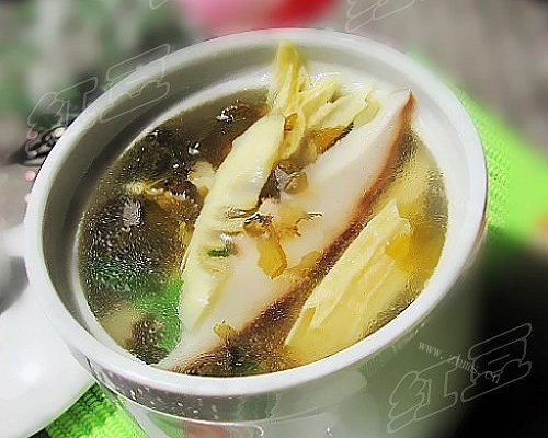 家庭版鲜味笋菇汤
