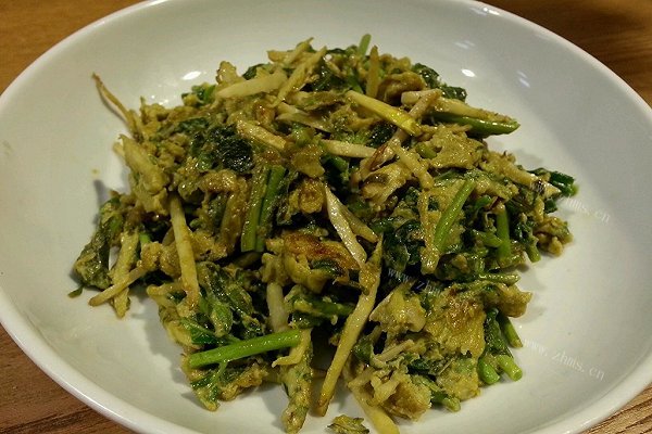香椿笋丝炒鸡蛋
