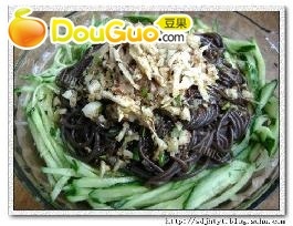 家常鸡丝蕨根粉