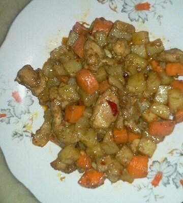 鸡肉土豆饭