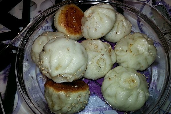 好吃的蚝油生煎肉包子