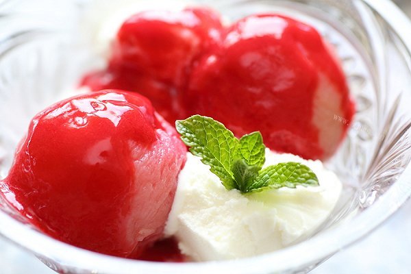 蜜桃梅尔芭 Peach Melba