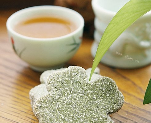 夏日里的绿色清香-抹茶叶形饼
