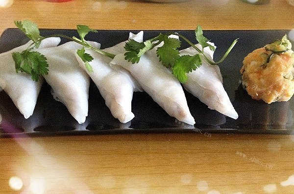 藕香粉角配土豆泥沙拉