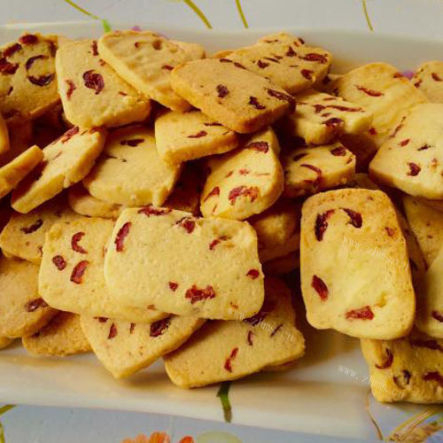热腾腾的蔓越莓饼干