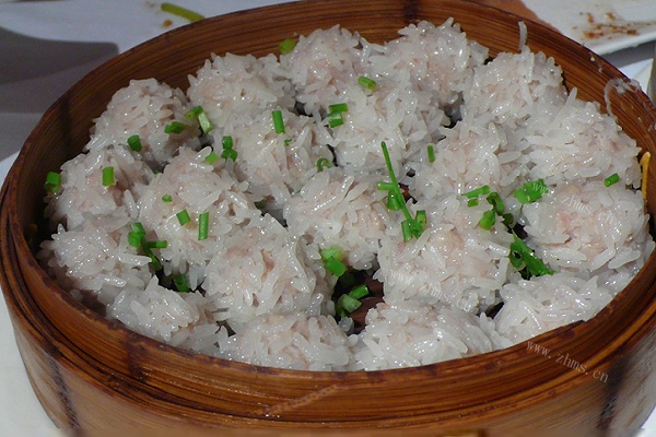 特色鲜虾珍珠丸子
