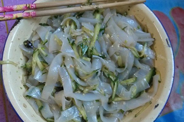 凉拌凉粉