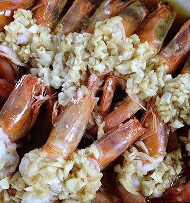 蒜蓉蒸虾（简单 美味）