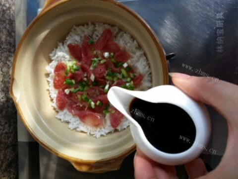 家常腊味煲仔饭