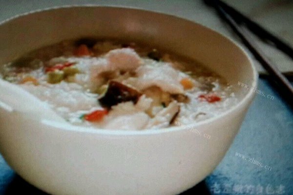 家常香菇鸡肉粥