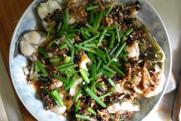 豆鼓香蒸黄骨鱼