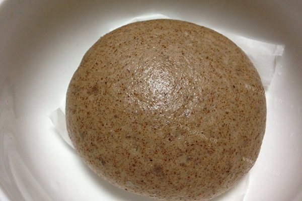 黑小麦馒头