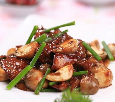 草菇蚝汁牛柳