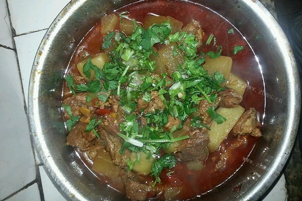 家常萝卜烧牛肉