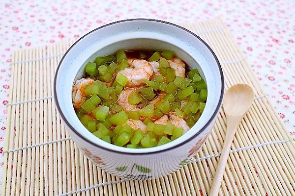 鲜虾莴笋蒸蛋