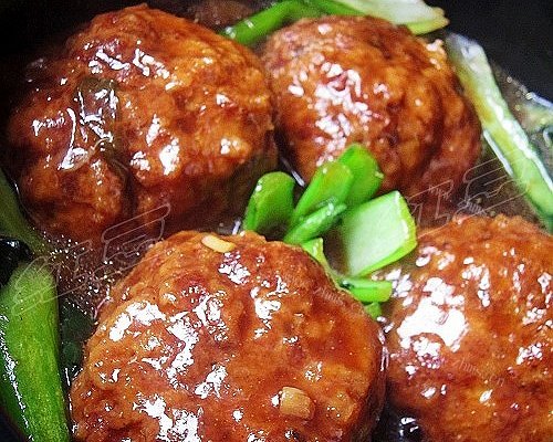 家庭版红烧狮子头