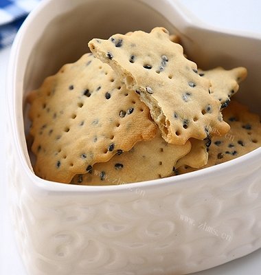 DIY无糖芝麻苏打饼干