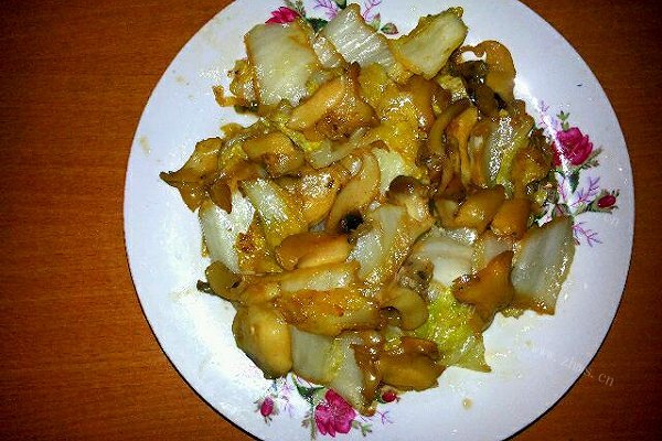 美味海螺片炒白菜