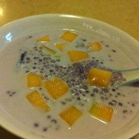自制紫薯椰汁牛奶西米露