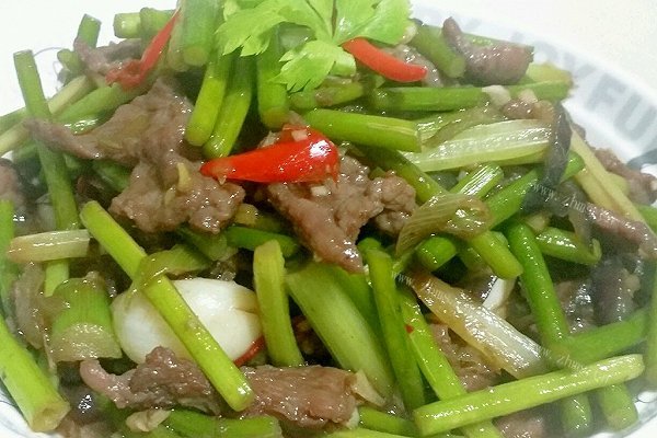 家常蒜苔牛柳