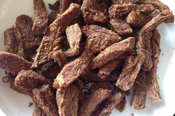 用电饭锅做的简单易学又美味的牛肉干