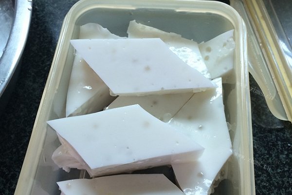 西米牛奶椰汁糕