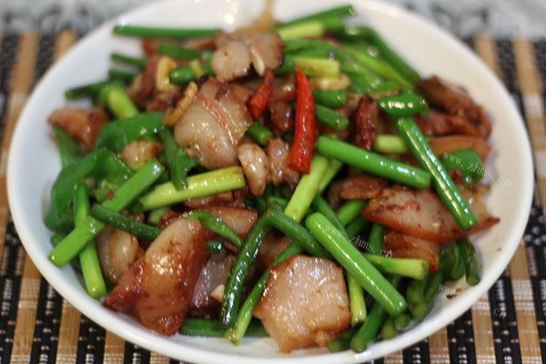 蒜薹猪头肉