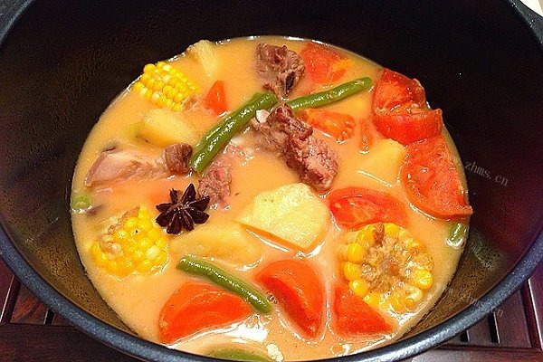 色彩斑斓的东北乱炖