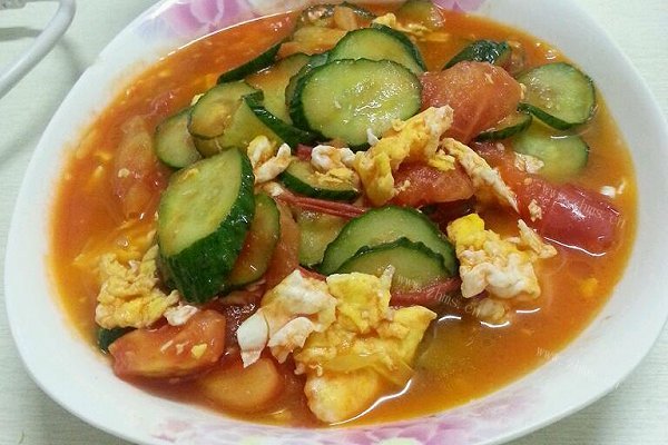 番茄鸡蛋黄瓜