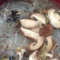 蘑菇粉丝汤