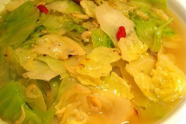 清淡爽口又营养的小炒-虾米卷心菜