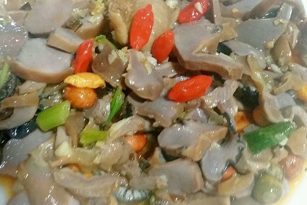 凉拌鸡胗