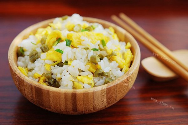 酸豇豆蛋炒饭