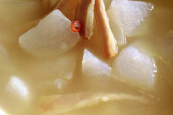 家庭版臘肉蘿蔔湯