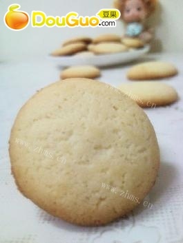 美味的奶香蛋白饼干
