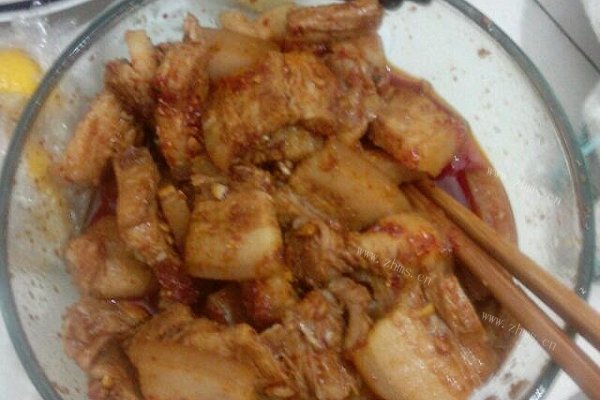 蒜泥红油白肉