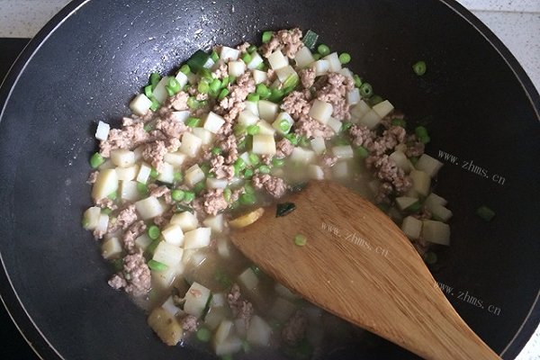 西贝妈妈辅食9M （牛肉炒蔬菜）