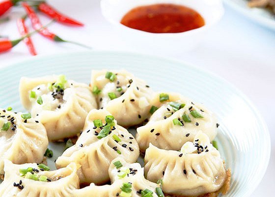 家常菌菇煎饺