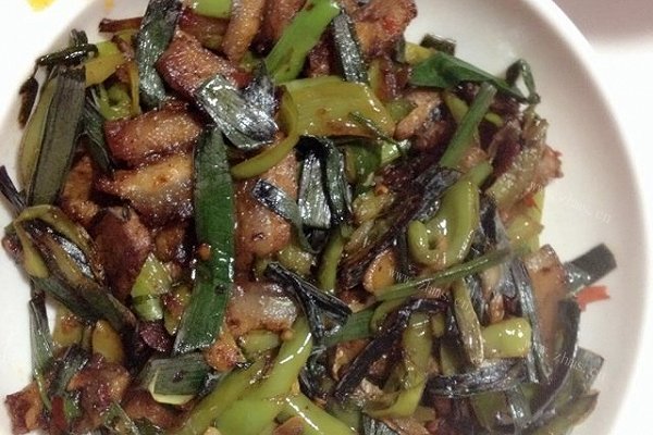 蒜苗回锅肉