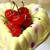 树莓芝士蛋糕-心形咕咕霍夫