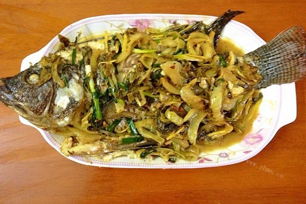 美味酸菜焖鱼