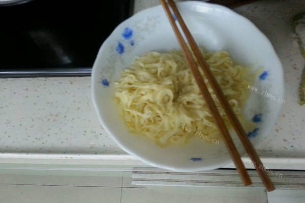 家常鸡蛋手工面条