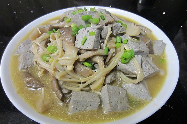 双菇烩豆腐